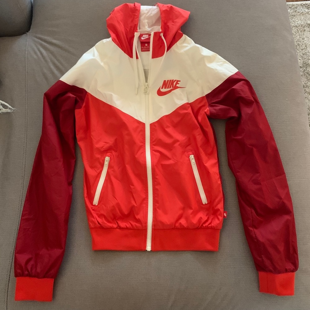 Nike windbreaker